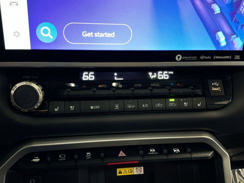 Used 2024 Toyota Tundra Platinum image 25