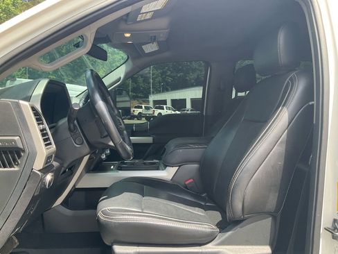 Used 2021 Ford F250 Lariat w/ Lariat Ultimate Package AWD/4WD image 16