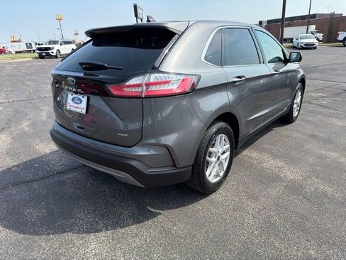 Used 2024 Ford Edge SEL w/ Convenience Package AWD/4WD image 5