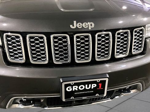 Used 2019 Jeep Grand Cherokee Overland AWD/4WD image 31