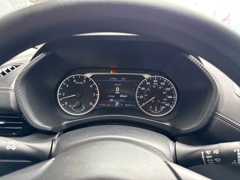 Used 2024 Nissan Sentra SV FWD image 10