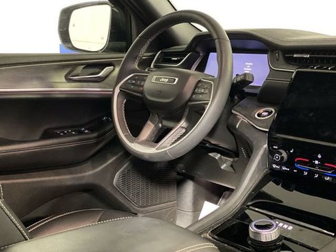 Used 2024 Jeep Grand Cherokee L Limited w/ Trailer Tow Package image 10