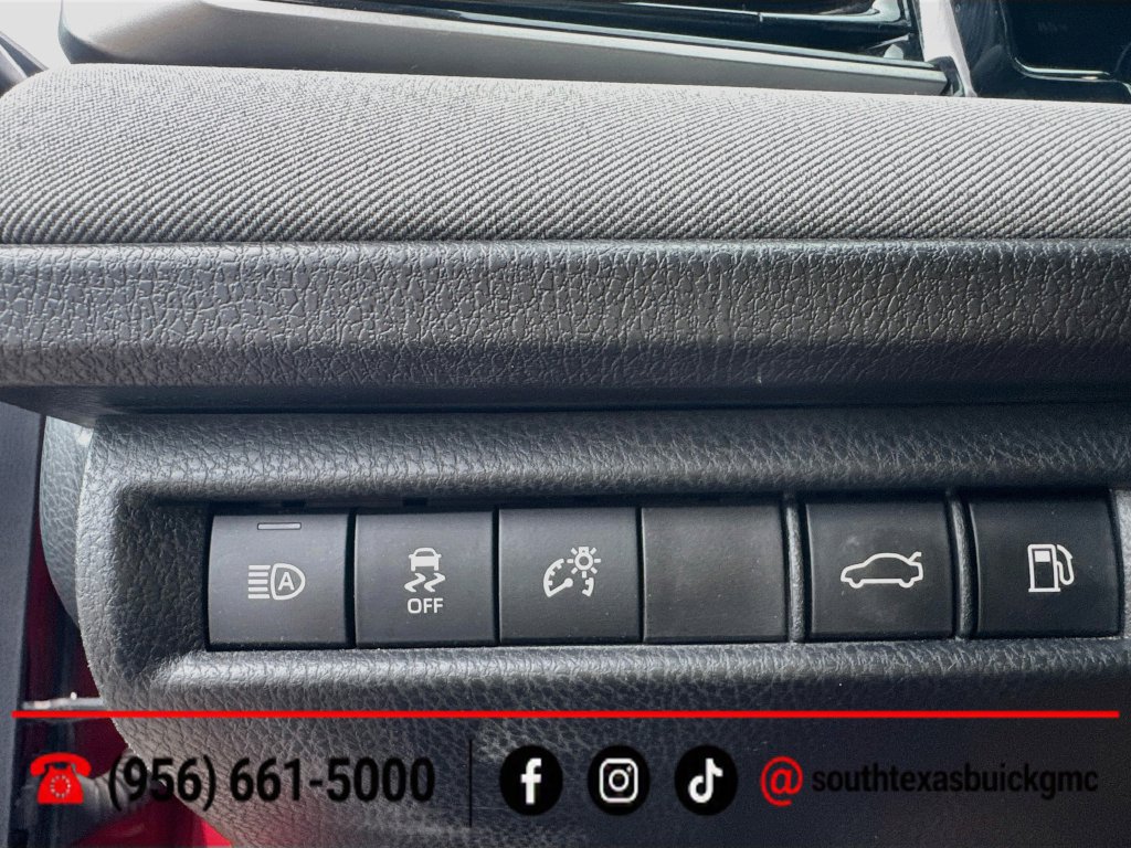 Used 2025 Toyota Camry LE w/ Convenience Package FWD image 20