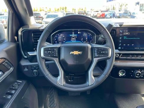 Certified 2023 Chevrolet Silverado 1500 LT AWD/4WD image 16