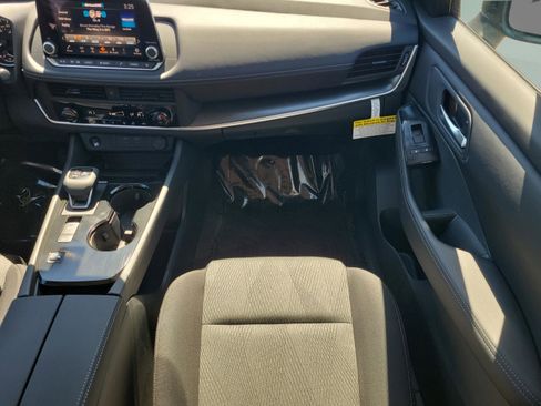 New 2026 Nissan Rogue SV FWD image 16