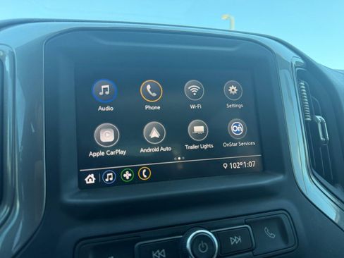 Used 2021 GMC Sierra 1500 4x4 Crew Cab w/ Sierra Value Package image 19