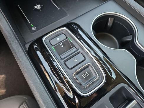 Used 2023 Honda Pilot Touring image 31