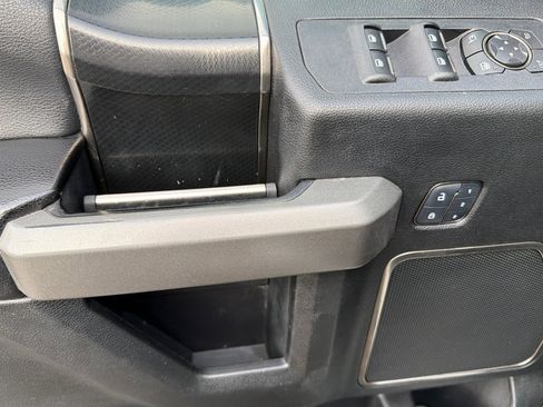 Used 2018 Ford F150 Raptor w/ Equipment Group 802A Luxury image 11