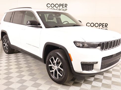 Used 2025 Jeep Grand Cherokee L Limited AWD/4WD image 1