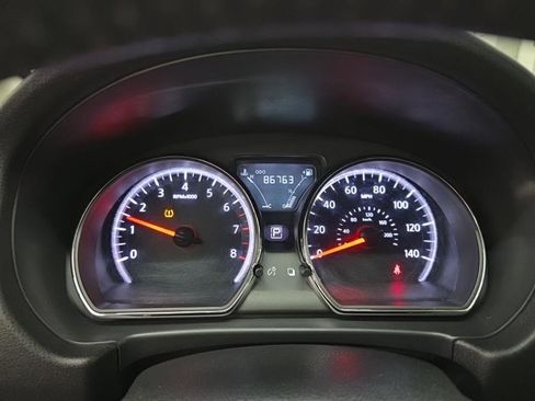 Used 2018 Nissan Versa SV w/ SV Special Edition image 15