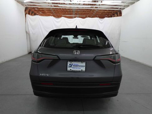 Certified 2023 Honda HR-V LX image 6