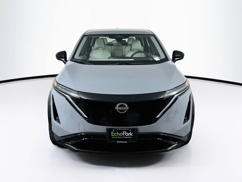 Used 2024 Nissan Ariya FWD image 2