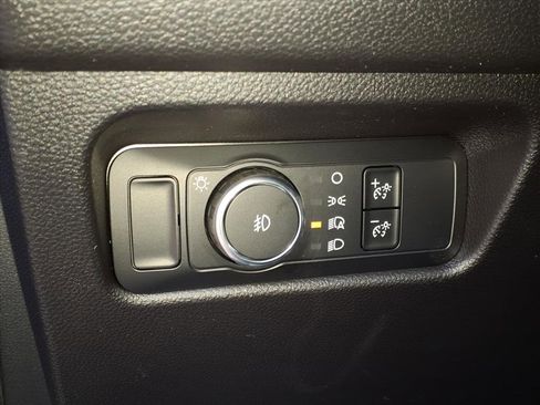 New 2025 Ford Ranger XLT w/ Equipment Group 301A High image 18