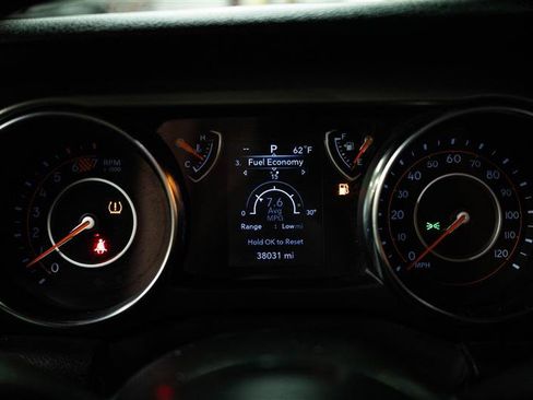 Used 2023 Jeep Wrangler Unlimited Sport AWD/4WD image 15