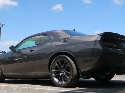 Used 2020 Dodge Challenger R/T Scat Pack RWD image 13