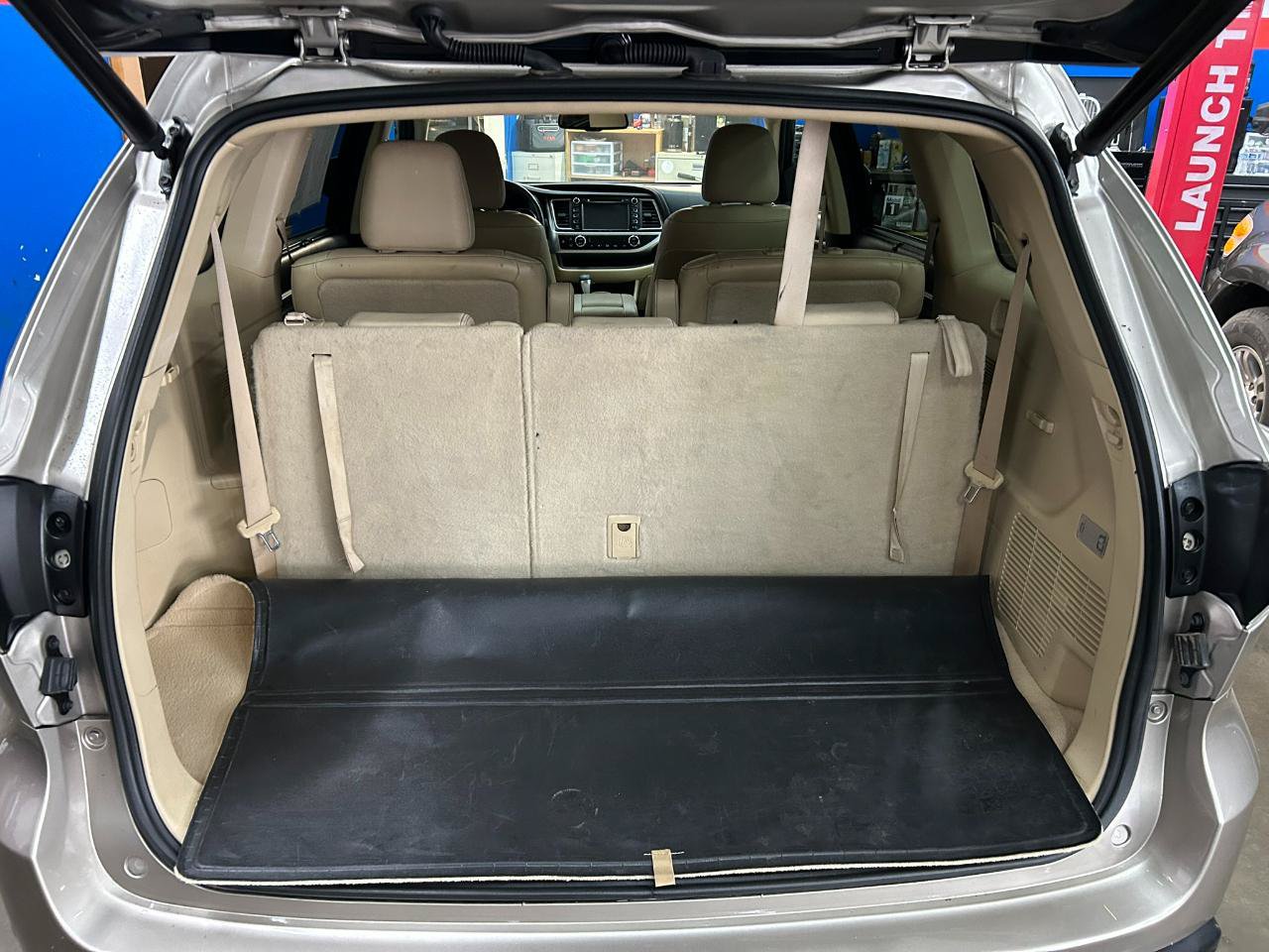 Used 2016 Toyota Highlander Limited AWD/4WD image 12