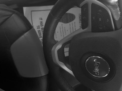 Used 2014 Jeep Cherokee Limited image 13