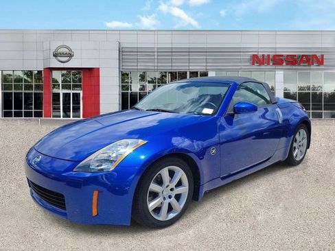 Used 2005 Nissan 350Z Touring RWD image 5