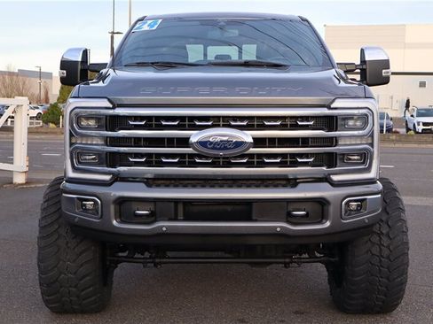 Used 2024 Ford F350 Platinum AWD/4WD image 8