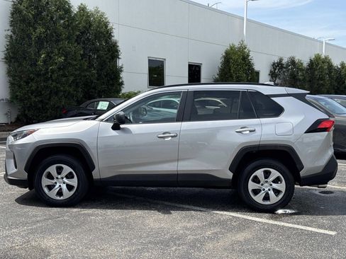 Used 2021 Toyota RAV4 LE FWD image 8