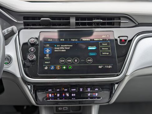 Used 2023 Chevrolet Bolt EUV Premier image 25