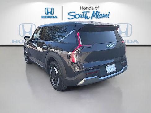 Used 2026 Kia EV9 Light image 5