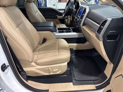 Used 2021 Ford F250 Lariat w/ FX4 Off-Road Package image 46