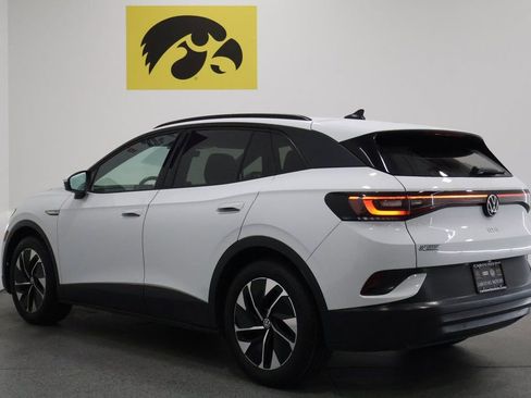 Used 2022 Volkswagen ID.4 Pro image 9