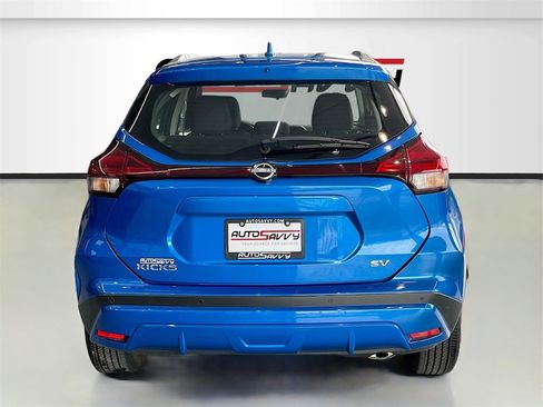 Used 2024 Nissan Kicks SV image 6