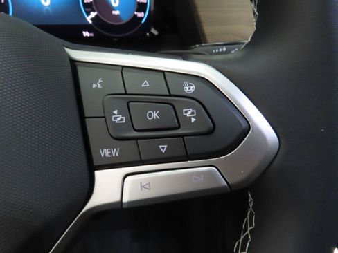 New 2026 Volkswagen Atlas SE image 15