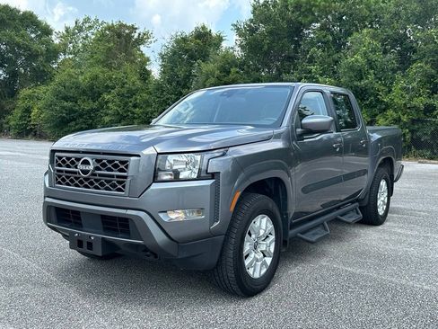 Used 2022 Nissan Frontier SV AWD/4WD image 1