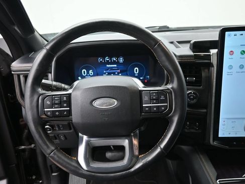 Used 2024 Ford Expedition Max Platinum RWD image 28