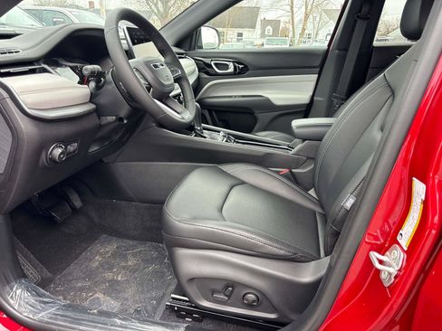 New 2026 Jeep Compass Limited image 7