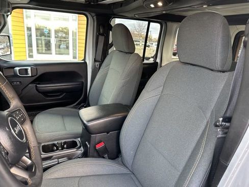 Used 2024 Jeep Wrangler Sport S image 20
