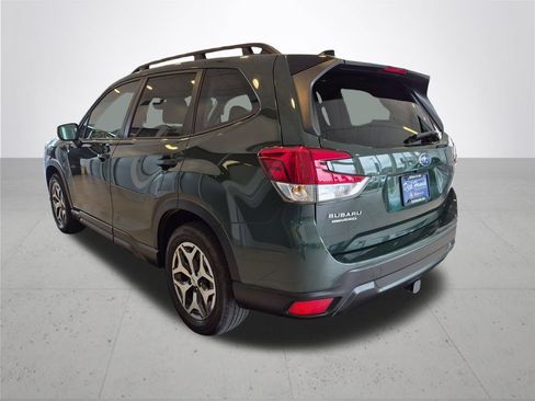 Used 2024 Subaru Forester Premium AWD/4WD image 10