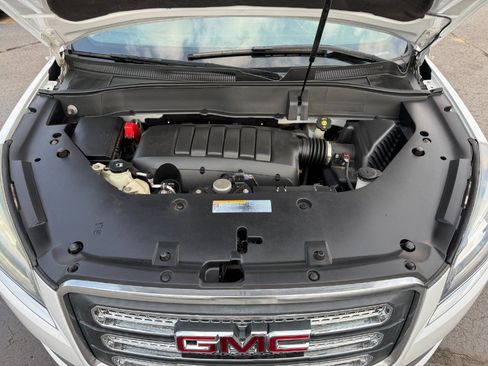 Used 2016 GMC Acadia SLE AWD/4WD image 26