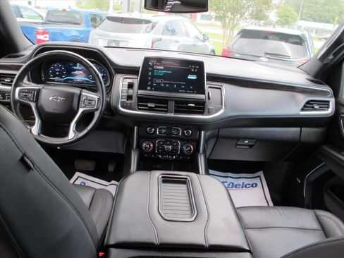 Used 2024 Chevrolet Tahoe Z71 w/ Luxury Package AWD/4WD image 23