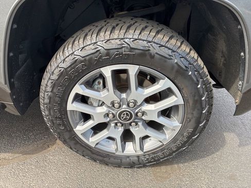 Used 2024 Toyota Tundra 1794 Edition AWD/4WD image 9