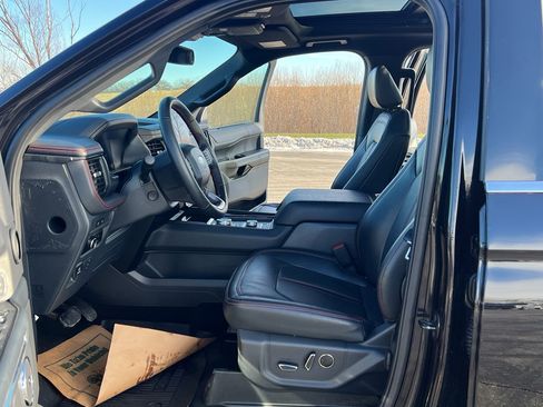 Used 2024 Ford Expedition Max Limited image 15