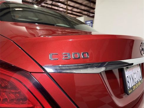 Used 2019 Mercedes-Benz C 300 Sedan image 21