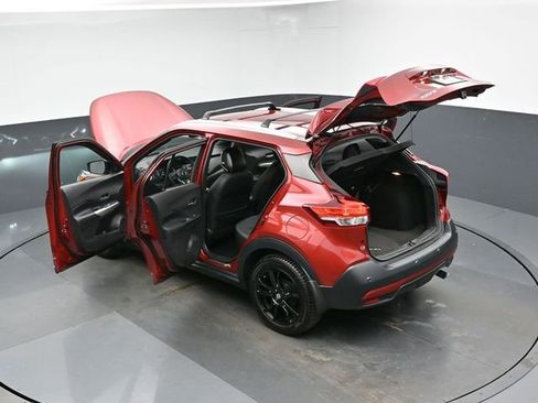 Used 2020 Nissan Kicks SR w/ SR Premium Package image 41