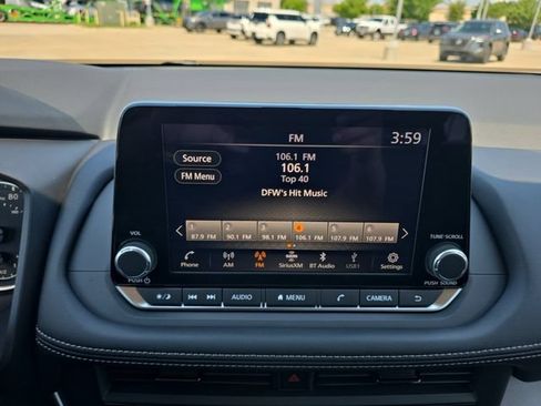 New 2026 Nissan Rogue SV FWD image 8