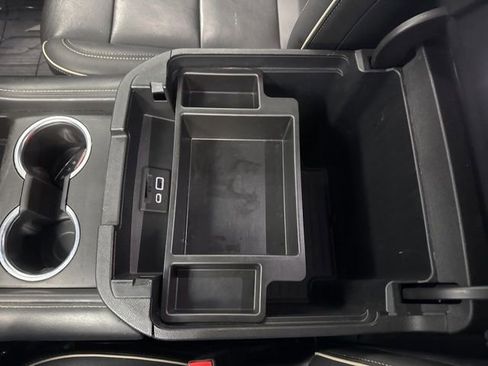 Used 2021 GMC Yukon SLT image 47