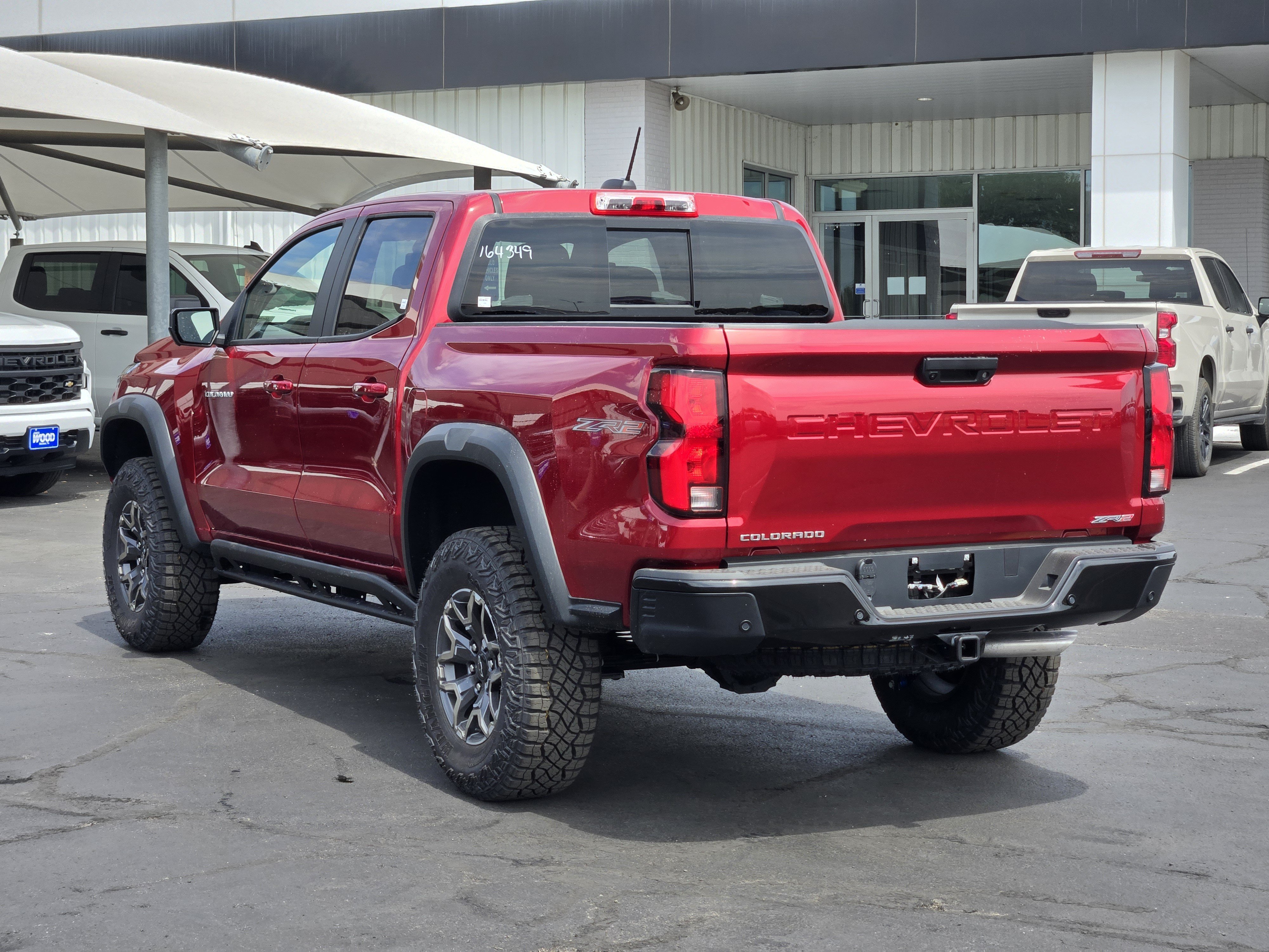 New 2026 Chevrolet Colorado ZR2 w/ Technology Package AWD/4WD image 3