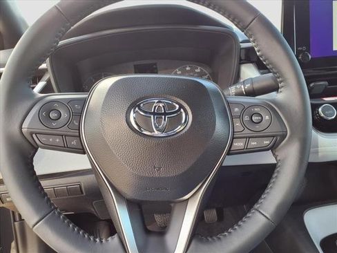 New 2025 Toyota Corolla SE image 15