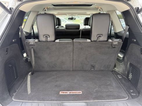 Used 2020 Nissan Pathfinder SL AWD/4WD image 7