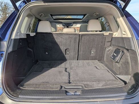 Used 2021 Nissan Rogue SV w/ Premium Package image 19