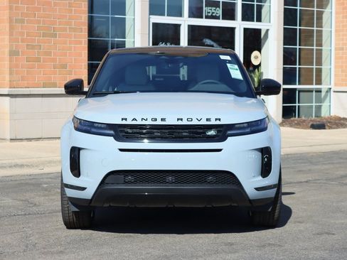 Used 2026 Land Rover Range Rover Evoque S image 4