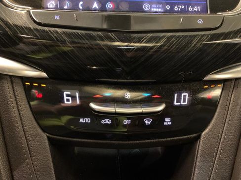 Used 2022 Cadillac XT6 Premium Luxury image 36