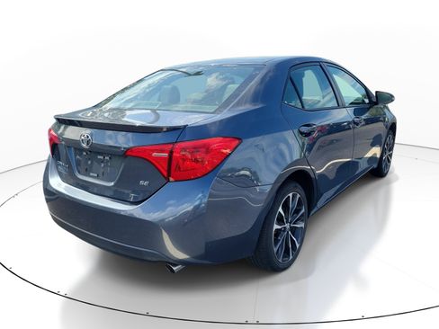 Used 2018 Toyota Corolla SE FWD image 5